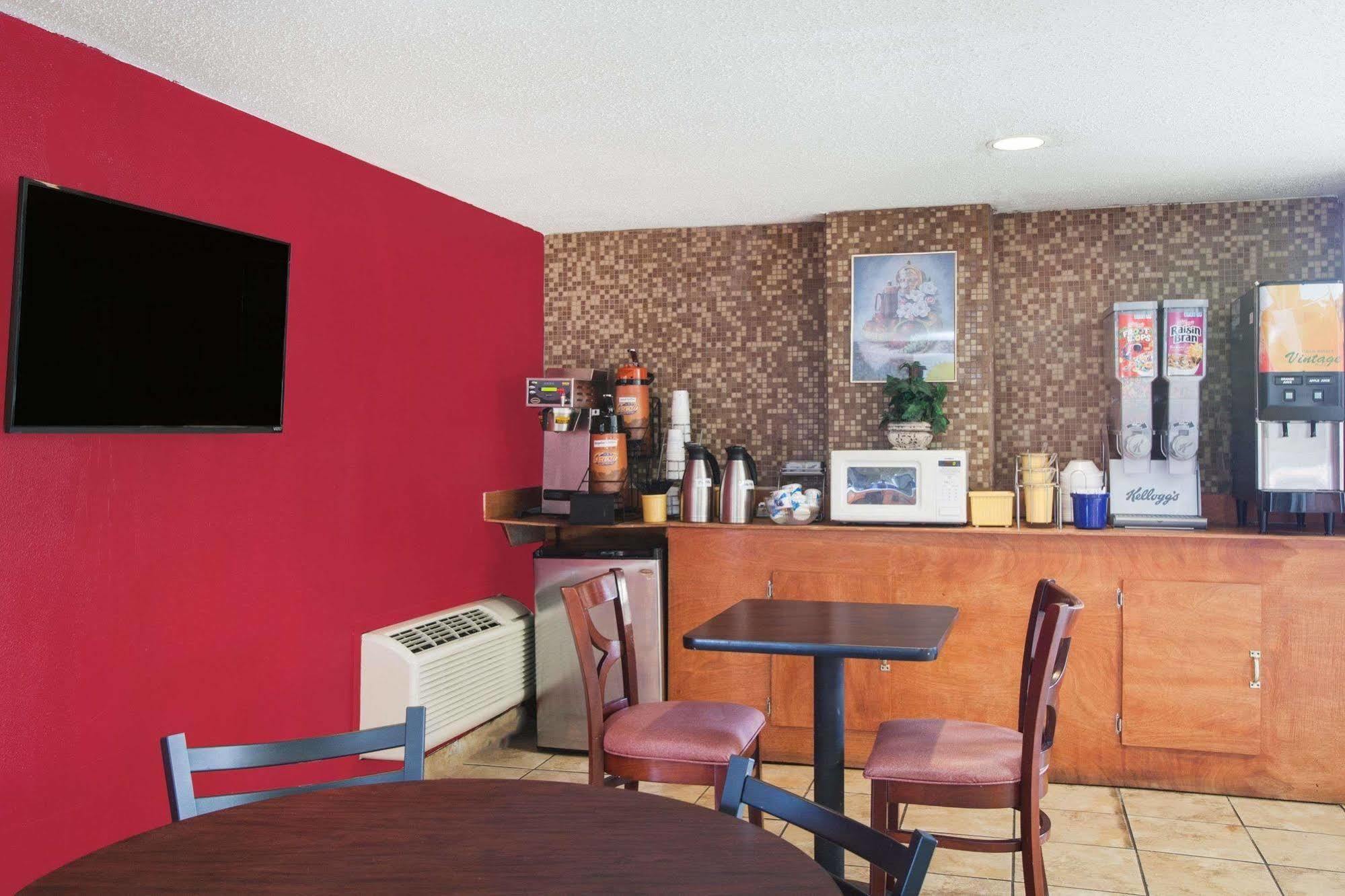 Economy Inn Arkadelphia Bagian luar foto